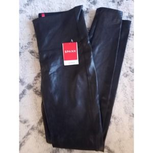 Women's NWT SPANX Faux Leather Leggings - Medium